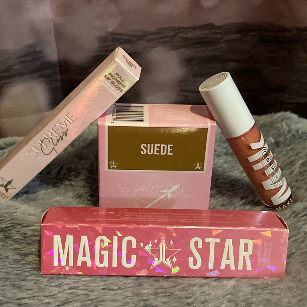 Magic Star and Suede Makeup Set